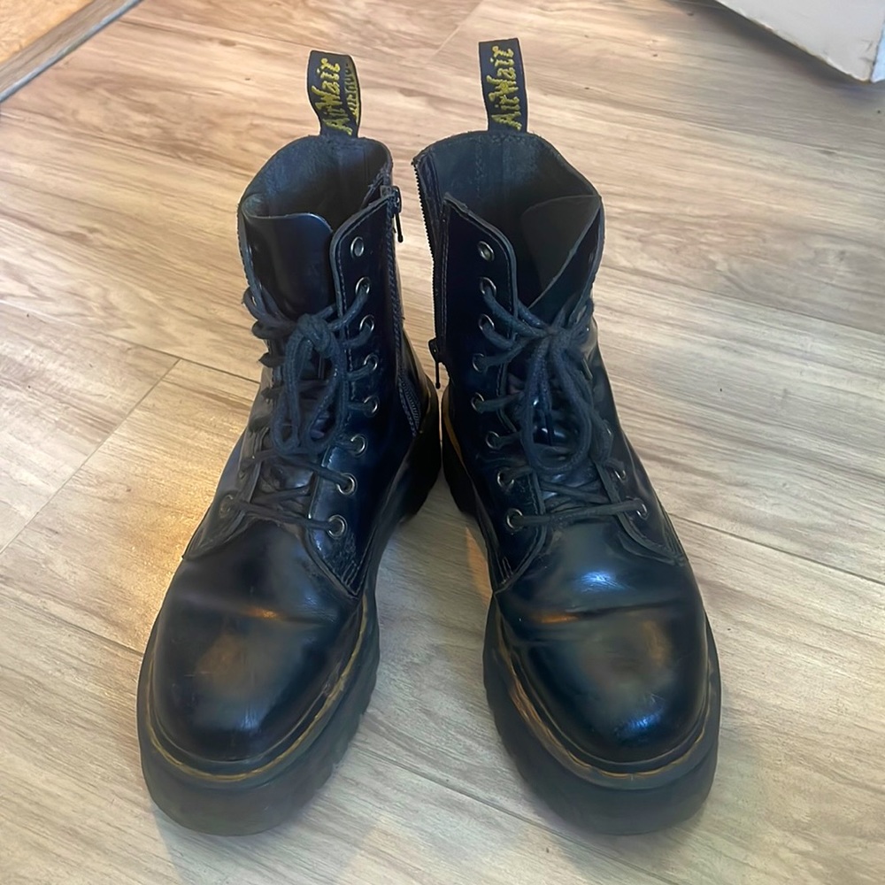 Dr. Martens Jadon platform boots